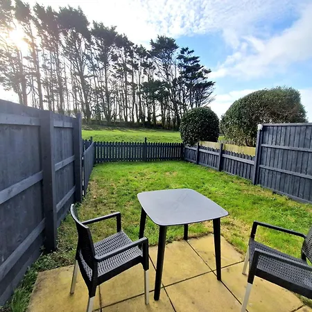 Very Spacious, Great Location. Castle And Sea View Marazion
