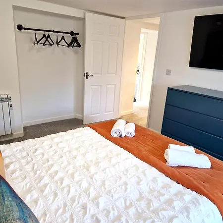 Holiday home Very Spacious, Great Location. Castle And Sea View
