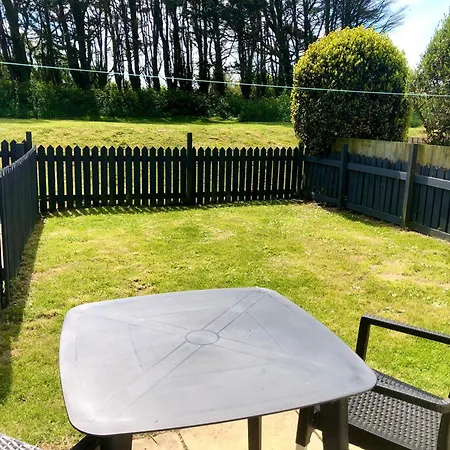 Very Spacious, Great Location. Castle And Sea View *